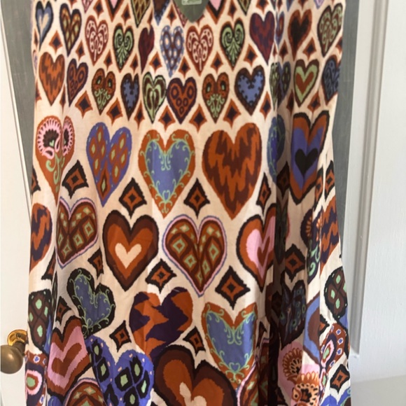 FARM Rio Multicolor Heart Pattern Dress - Picture 9 of 16
